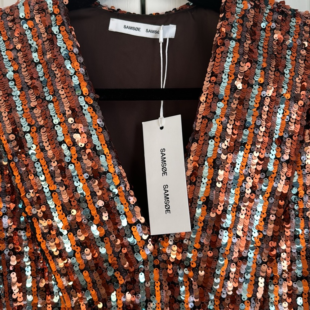 NWT Samsoe Samsoe Liv Sequin Top - Picture 2 of 5